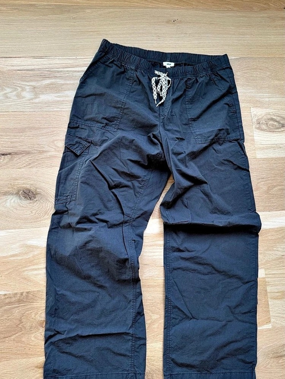 Aerie Cargo Pants in Black/grey Size L